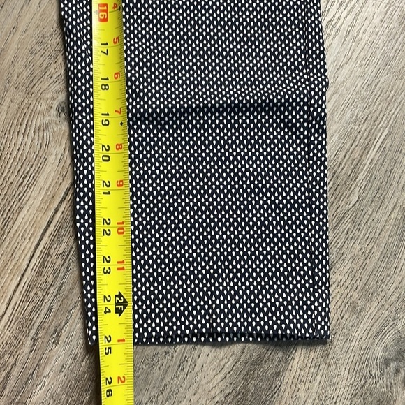 Khakis by GAP, Slim City, Navy and White Print, size 6 regular, inseam 25” - Picture 6 of 10